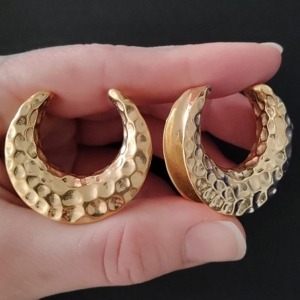 Hammered Saddle Hangers