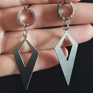 Silver-colored Classic Ravi Earrings